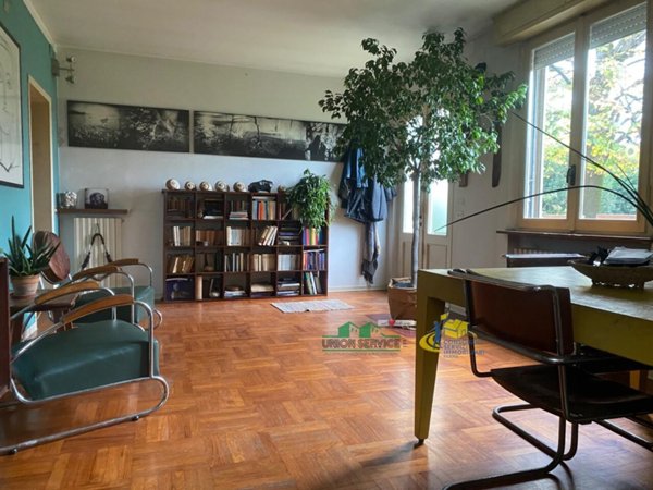 casa indipendente in vendita a Medesano