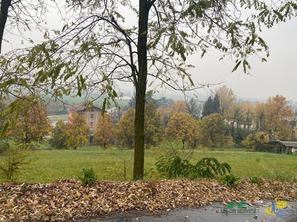 terreno edificabile in vendita a Medesano