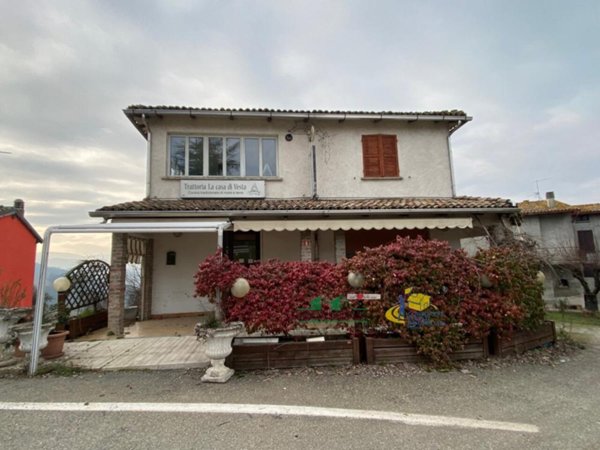 casa semindipendente in vendita a Medesano