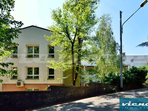 intera palazzina in vendita a Medesano in zona Sant'Andrea Bagni