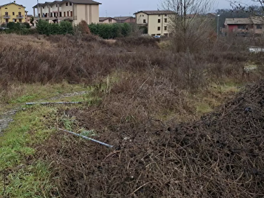terreno edificabile in vendita a Medesano