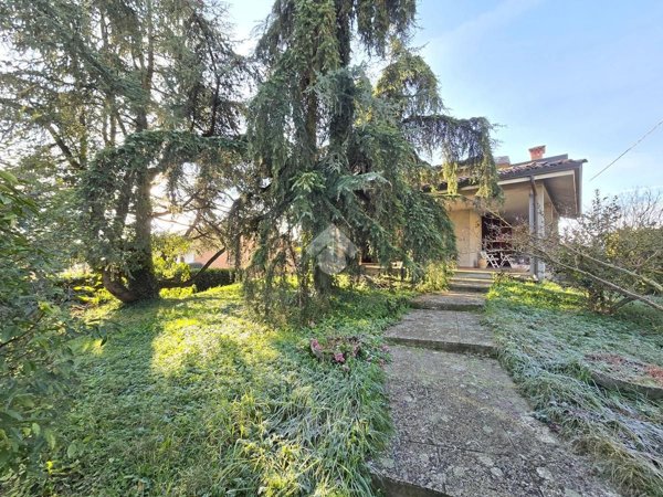 casa indipendente in vendita a Medesano