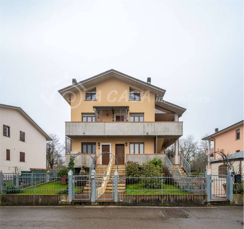 appartamento in vendita a Medesano in zona Felegara
