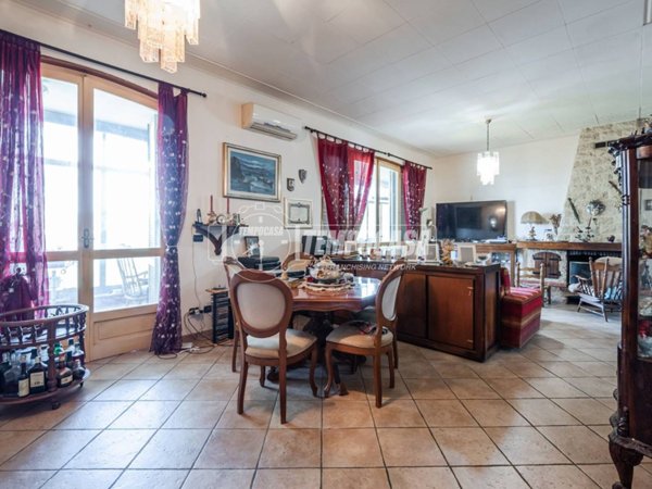 casa indipendente in vendita a Medesano in zona Ramiola
