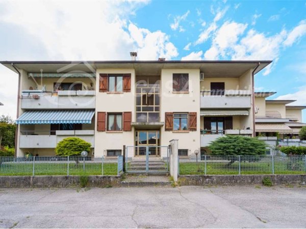 appartamento in vendita a Medesano in zona Ramiola