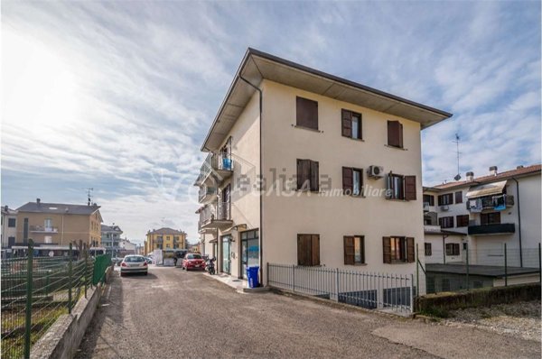 appartamento in vendita a Medesano in zona Felegara