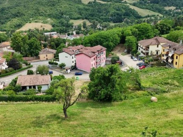 negozio in vendita a Medesano in zona Sant'Andrea Bagni