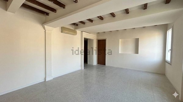 appartamento in vendita a Medesano in zona Felegara