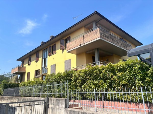 appartamento in vendita a Medesano in zona Ramiola