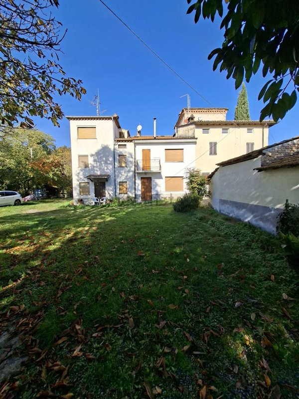 appartamento in vendita a Medesano in zona Sant'Andrea Bagni