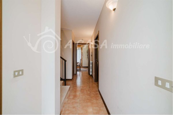 casa indipendente in vendita a Medesano