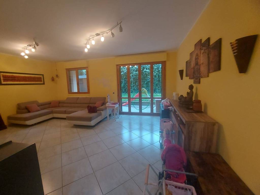 appartamento in vendita a Medesano in zona Felegara