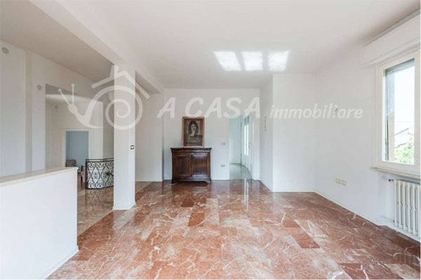 casa indipendente in vendita a Medesano in zona Felegara