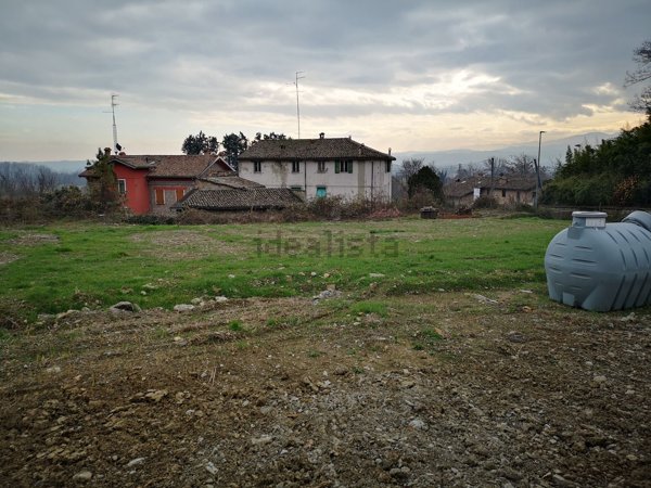 terreno edificabile in vendita a Medesano