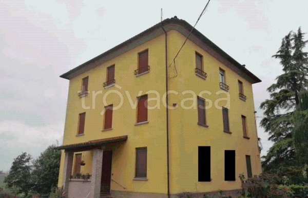 casa indipendente in vendita a Medesano