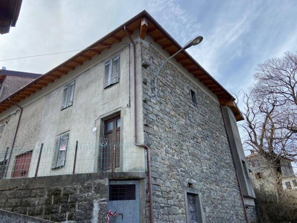 casa indipendente in vendita a Monchio delle Corti in zona Rimagna