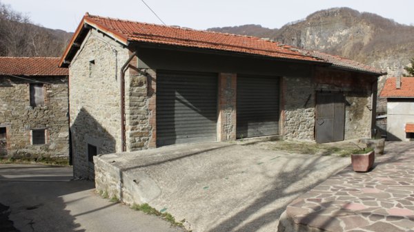 casa indipendente in vendita a Monchio delle Corti in zona Casarola