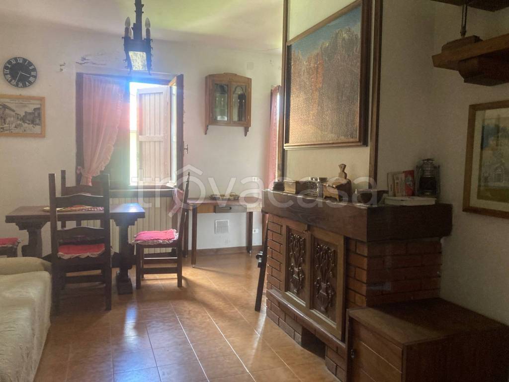appartamento in vendita a Monchio delle Corti in zona Rigoso