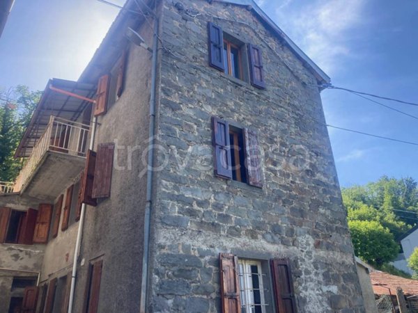 casa indipendente in vendita a Monchio delle Corti in zona Rimagna