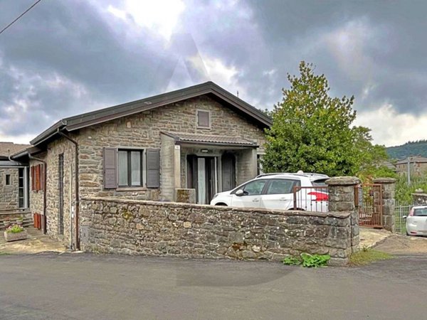 casa indipendente in vendita a Monchio delle Corti in zona Pianadetto