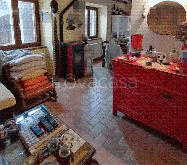 appartamento in vendita a Monchio delle Corti in zona Trefiumi