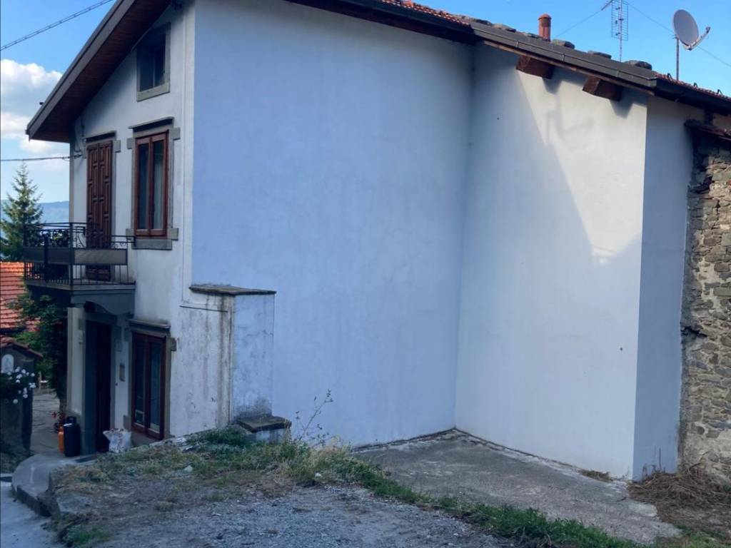 casa indipendente in vendita a Monchio delle Corti in zona Rimagna