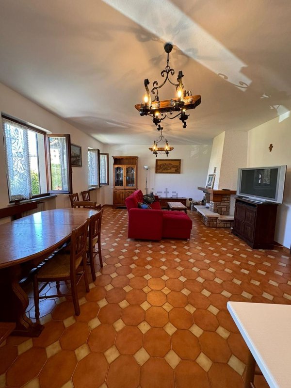 appartamento in vendita a Monchio delle Corti