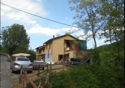 appartamento in vendita a Monchio delle Corti in zona Vecciatica