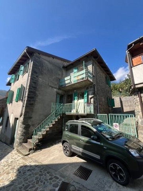casa indipendente in vendita a Monchio delle Corti in zona Valditacca