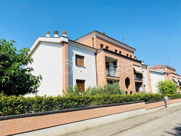 appartamento in vendita a Montechiarugolo in zona Castello