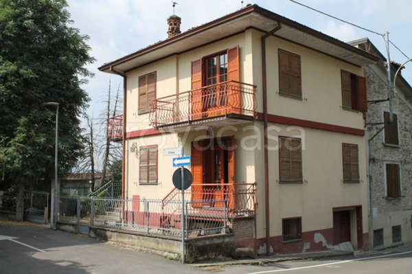 casa indipendente in vendita a Montechiarugolo in zona Tortiano