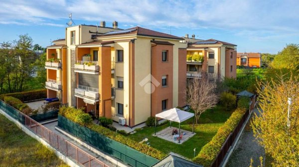 appartamento in vendita a Montechiarugolo in zona Monticelli Terme