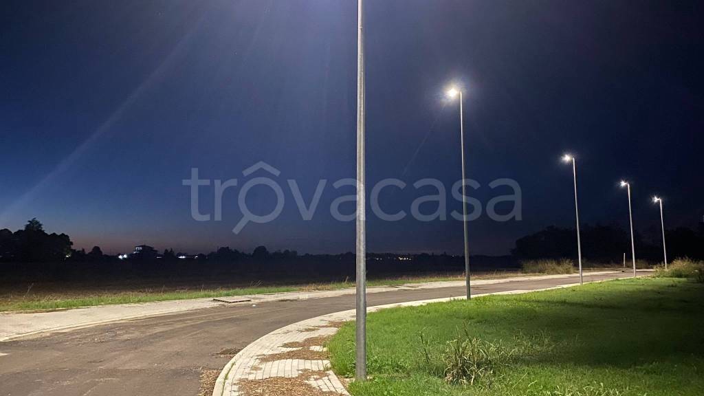 casa indipendente in vendita a Montechiarugolo in zona Basilicagoiano