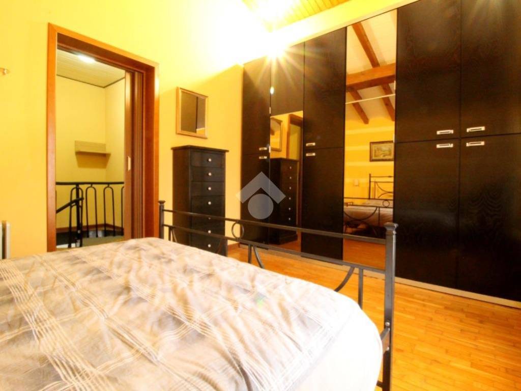 casa indipendente in vendita a Montechiarugolo in zona Piazza