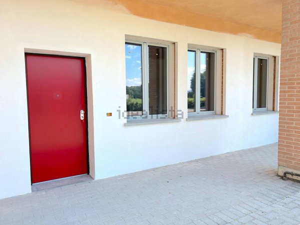 appartamento in vendita a Montechiarugolo in zona Piazza