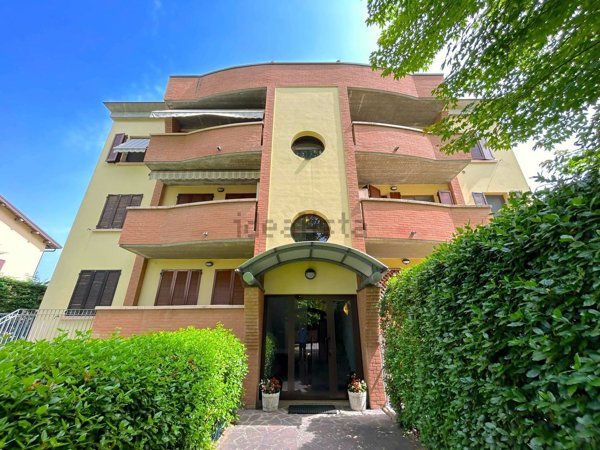 appartamento in vendita a Montechiarugolo in zona Monticelli Terme