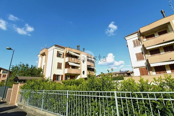 appartamento in vendita a Montechiarugolo in zona Monticelli Terme