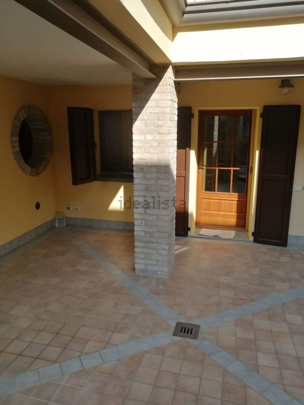 appartamento in vendita a Montechiarugolo in zona Basilicanova