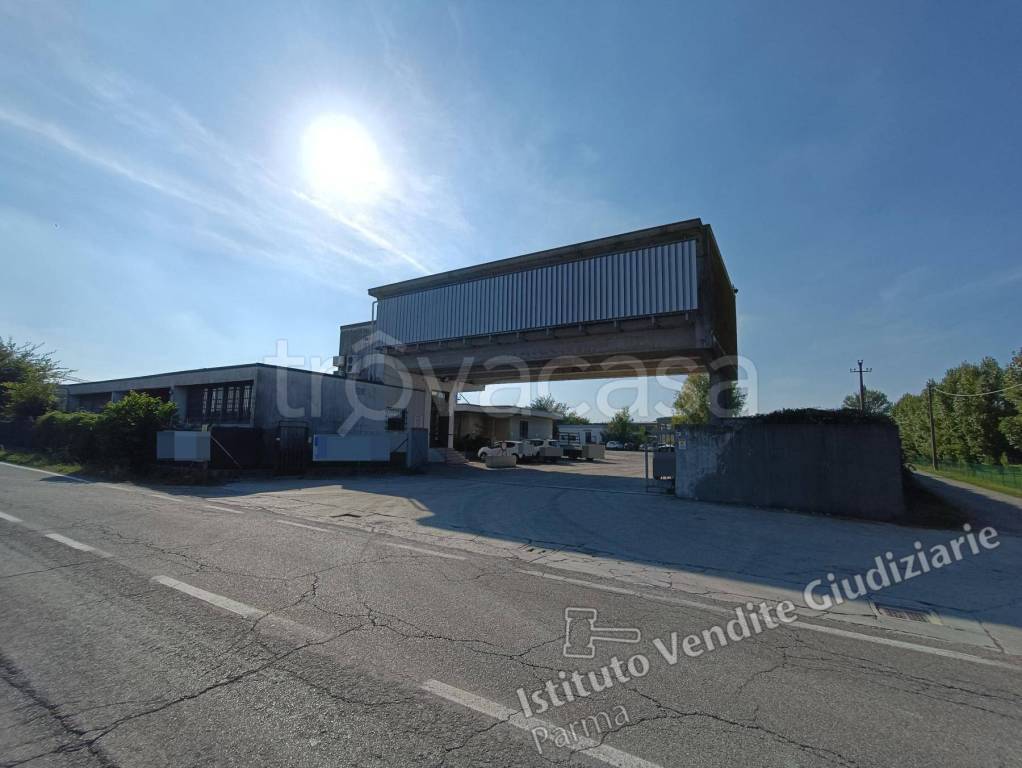 ufficio in vendita a Montechiarugolo