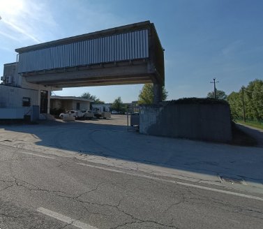 ufficio in vendita a Montechiarugolo in zona Monticelli Terme