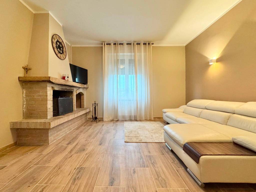 appartamento in vendita a Montechiarugolo in zona Basilicanova