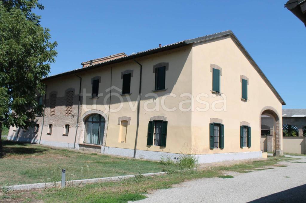 villa in vendita a Montechiarugolo in zona Piazza