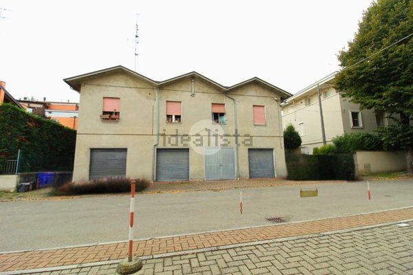 appartamento in vendita a Montechiarugolo in zona Basilicanova