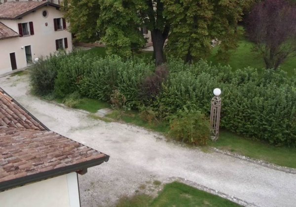 casa indipendente in vendita a Montechiarugolo in zona Monticelli Terme