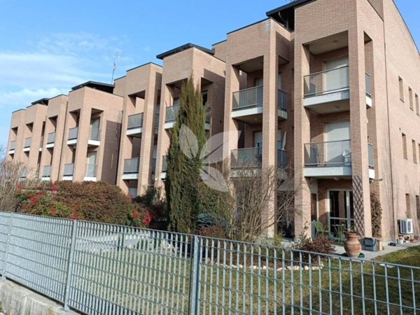 appartamento in vendita a Montechiarugolo in zona Piazza