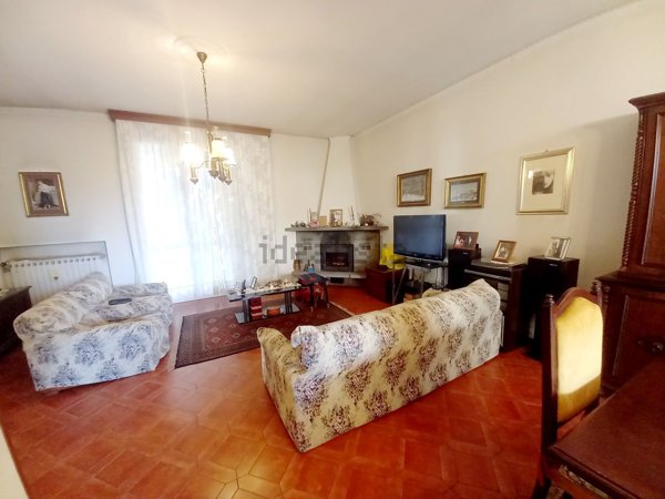 casa indipendente in vendita a Montechiarugolo