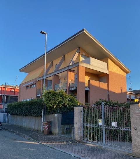 appartamento in vendita a Montechiarugolo in zona Monticelli Terme