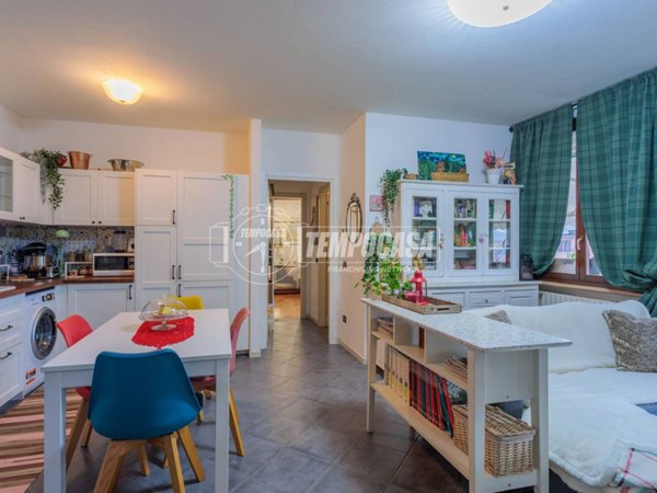 appartamento in vendita a Montechiarugolo in zona Monticelli Terme