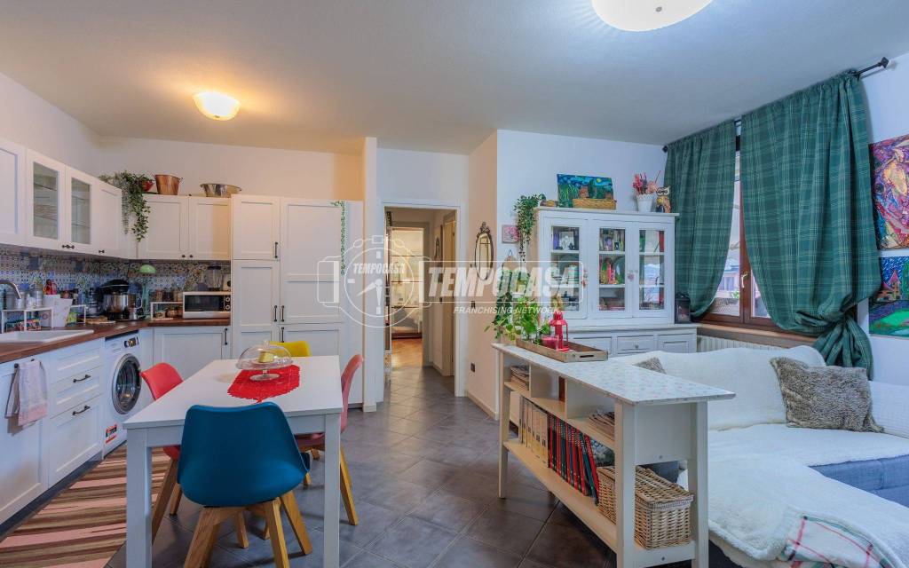 appartamento in vendita a Montechiarugolo in zona Monticelli Terme