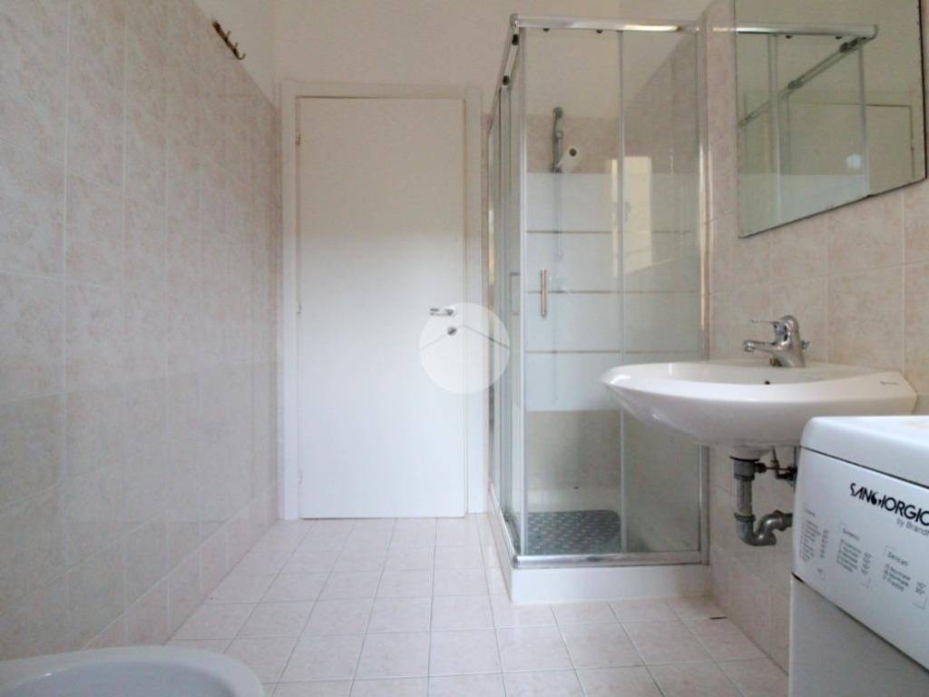 appartamento in vendita a Montechiarugolo in zona Monticelli Terme